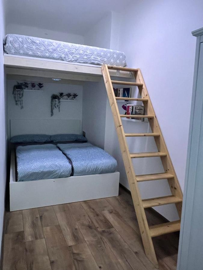 Lux Apartment Виена Екстериор снимка